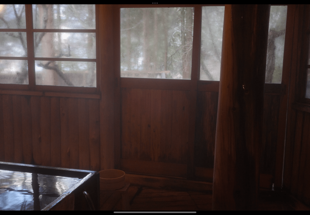 Onsen en bois - Au gré des continents