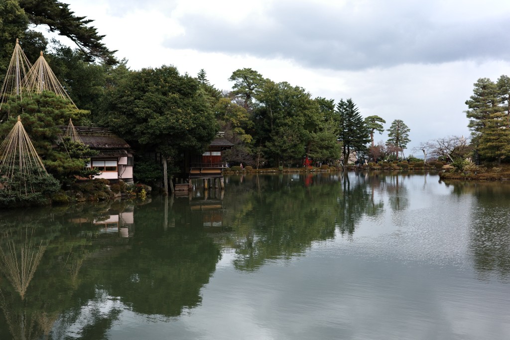 Le jardin Kenrokuen à Kanazawa- Au gré des continents