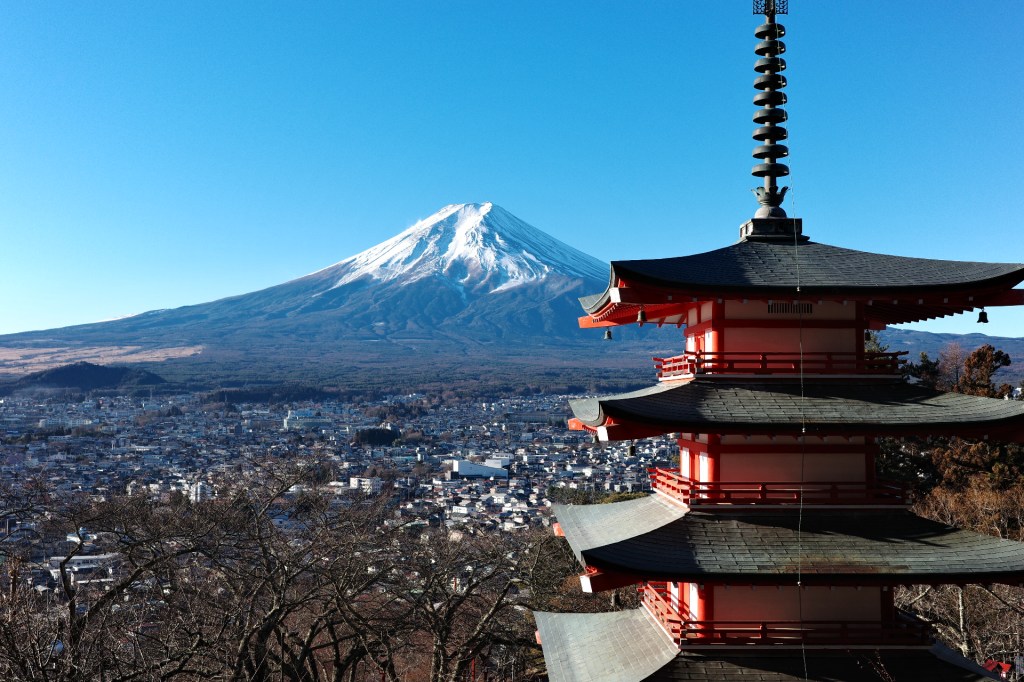 Pagode Chureito - Au gré des continents