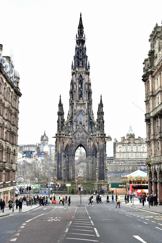 Scott Monument - Princes Street - Blog au gré des continents 