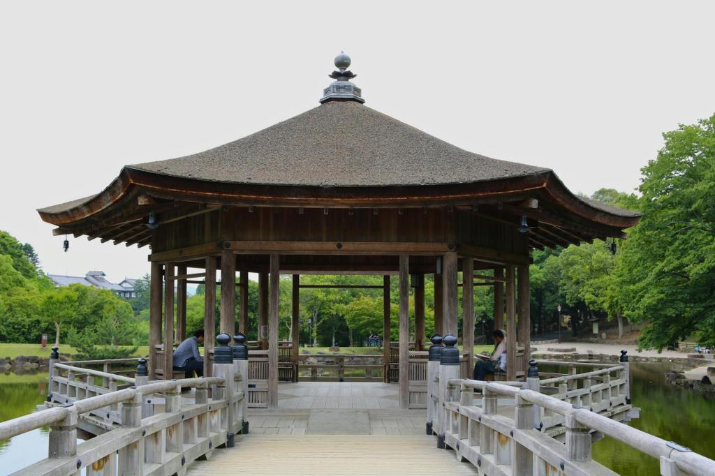 Découvrir le Kansai - Ukimido Pavilion - Blog au gré des continents