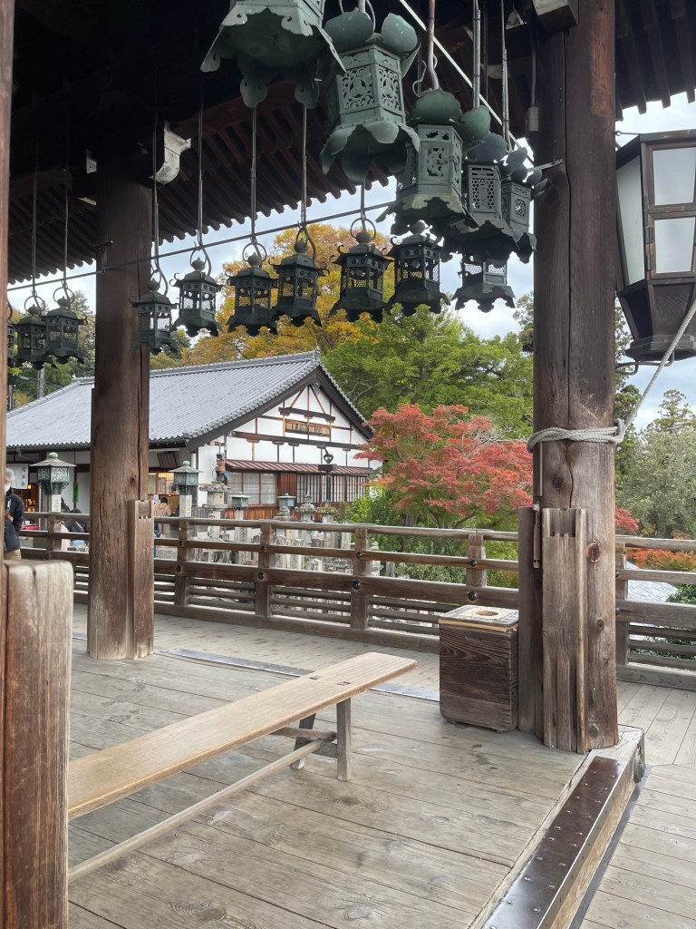 Le Japon en automne - Temple Nigatsudo -Au gré des continents