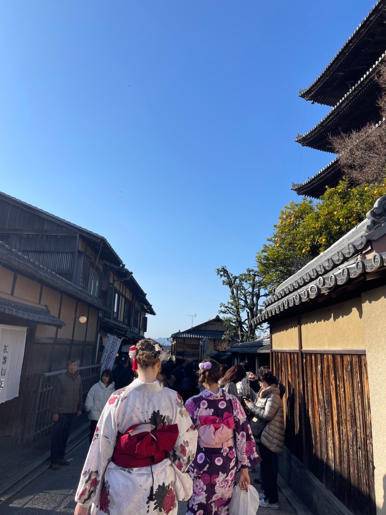 Promenade en kimono dans Kyoto - Au gré des continents 