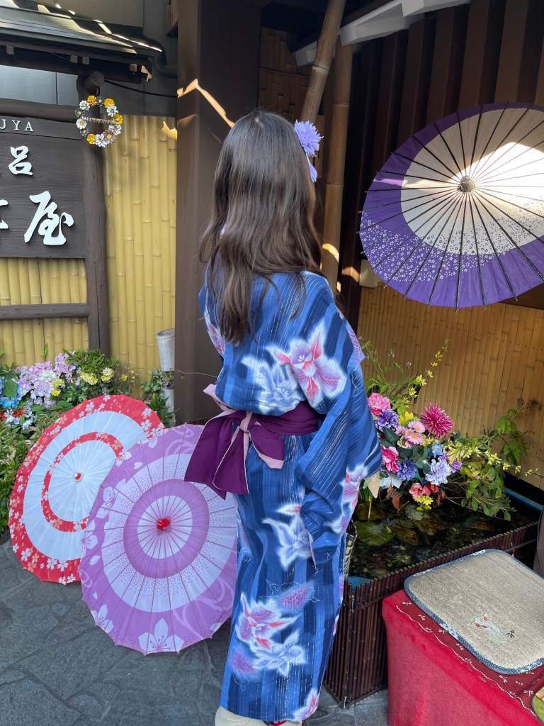 Tenue traditionnelle japonaise - Au gré des continents 