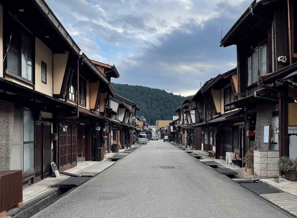 Visiter Gujo Hachiman et ses rues traditionnelles de l'Epoque Edo - Au gré des continents